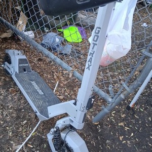 2024 GOTRAX Gotrack Silver, gray or bare metal