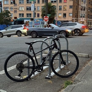 2025 Cannondale Quick CX 2 Bike Purple