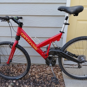 Cannondale Super V-700 Red