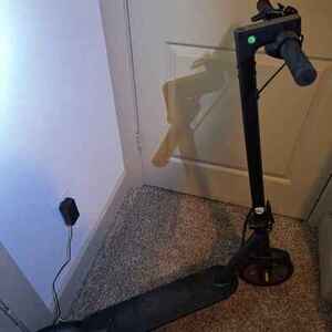 LiteFive LF3 e-scooter Black and Red