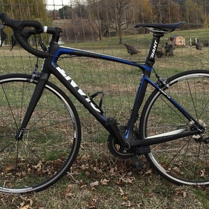 2017 Giant Defy Black and Blue