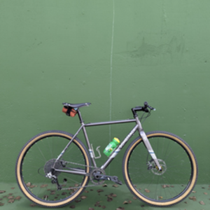 Bombtrack Silver, gray or bare metal