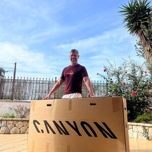 2024 Canyon bicycles Ultimate CF SLX Black