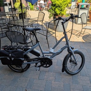 2025 Tern Quick Haul P9 Silver, gray or bare metal and Blue