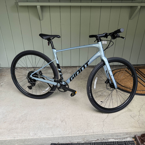 2025 Giant Fastroad AR 2 Blue