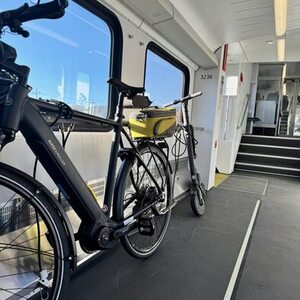 2024 Riese & Müller Roadster touring HS Black