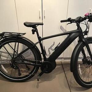 2022 Giant Fastroad E+ Black