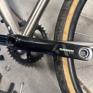 Charge plug 5 Silver, gray or bare metal