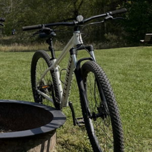 2023 Specialized Rockhopper White