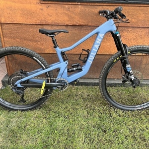 2022 Juliana Bicycles Roubion Blue