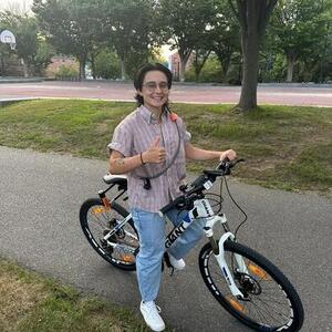 Giant Giant ATX Elite White, Blue, and Black