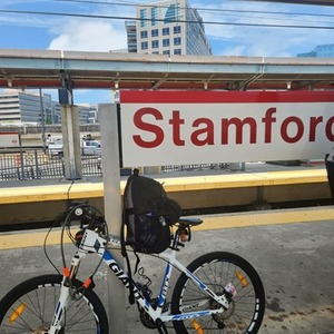 Giant Giant ATX Elite White, Blue, and Black