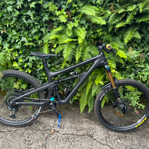2022 Yeti SB 165 T2-X01 Black