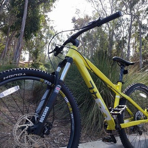2016 Diamondback Sync'r Yellow or Gold