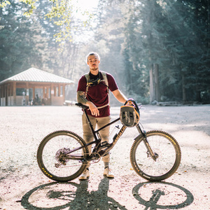 2022 Santa Cruz Nomad Red