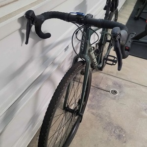 2021 Giant Revolt 2 Green