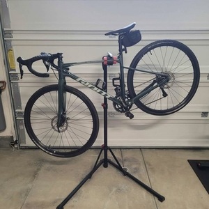 2021 Giant Revolt 2 Green