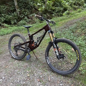 2022 Santa Cruz Nomad Purple