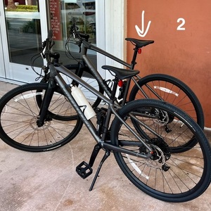 2024 Specialized Sirrus X4.0 Silver, gray or bare metal