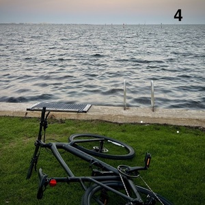 2024 Specialized Sirrus X4.0 Silver, gray or bare metal