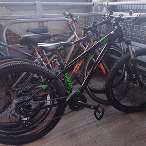 2023 Pinnacle 2023 Pinnacle Kapur 1 Mountain Bike Black