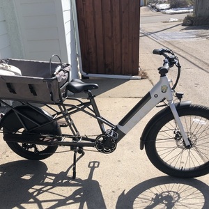 Radio Flyer L885 White