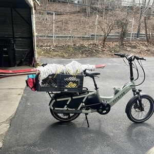 2023 Aventón Abound Silver, gray or bare metal