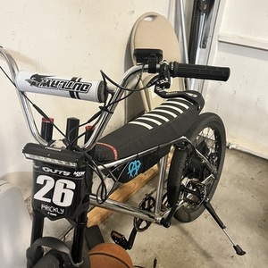 Zooz Ultra urban Silver, gray or bare metal