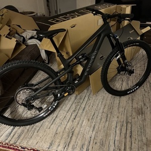 2024 Canyon bicycles Spectral CF7 Black