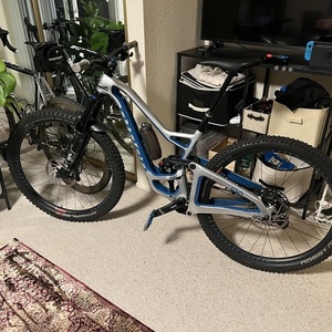 2020 Niner Rip 9 RDO Silver, gray or bare metal and Blue