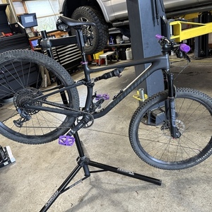 2022 Specialized Epic evo Black