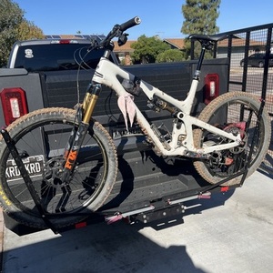 2022 Yeti Sb-140 White