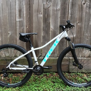 2018 Trek Marlin 5 White
