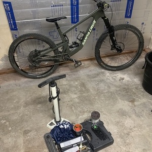 2022 Santa Cruz Bronson Green