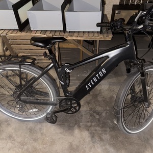 2025 Aventón Level 3 Black