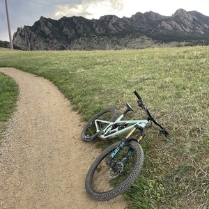 2023 Yeti SB140 LR 29 T1 Teal