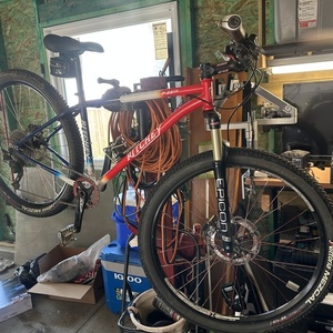 2023 Ritchey P-29ER White, Blue, and Red