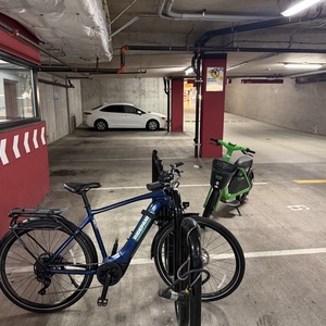 2022 Giant Explore E+ 2 GTS 28MPH Blue