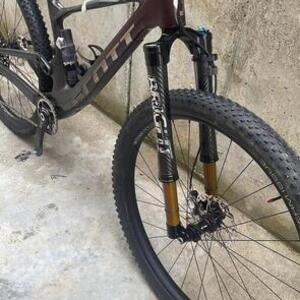 2023 SCOTT Spark RC SL bicicletta Black