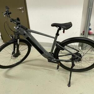 2025 Decathlon E-Bike SUV Trekkingrad 28 Zoll E-ACTV... Silver, gray or bare metal
