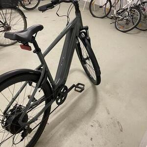 2025 Decathlon E-Bike SUV Trekkingrad 28 Zoll E-ACTV... Silver, gray or bare metal