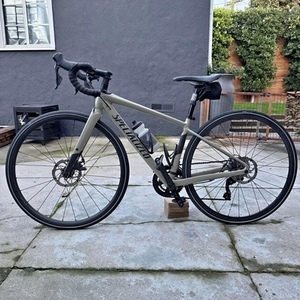 2019 Specialized Diverge E5 Comp Size 48 Silver, gray or bare metal and Black