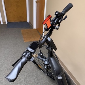 iGo Electric Bikes Discovery Atwater Black