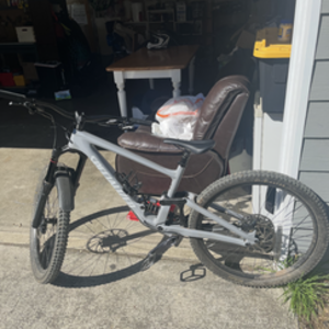 2022 Specialized Enduro Silver, gray or bare metal