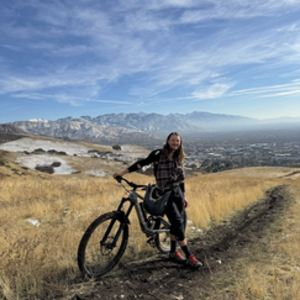2022 Specialized Enduro Silver, gray or bare metal