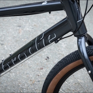 Brodie Tesla Black