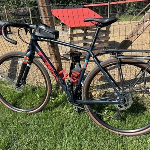 2023 Trek Checkpoint ALR5