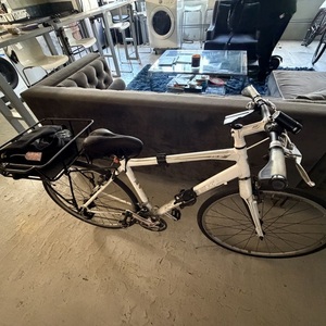 Trek 7.2 FX White