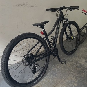 2025 Trek Marlin 5 Black and Silver, gray or bare metal
