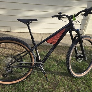 2026 Trek Roscoe 8 (Gen 4) Black
